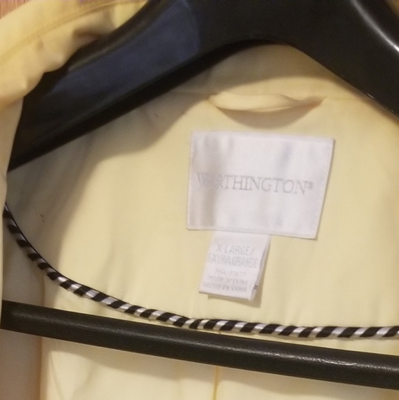 Worthington Raincoat - Picture 6 of 6